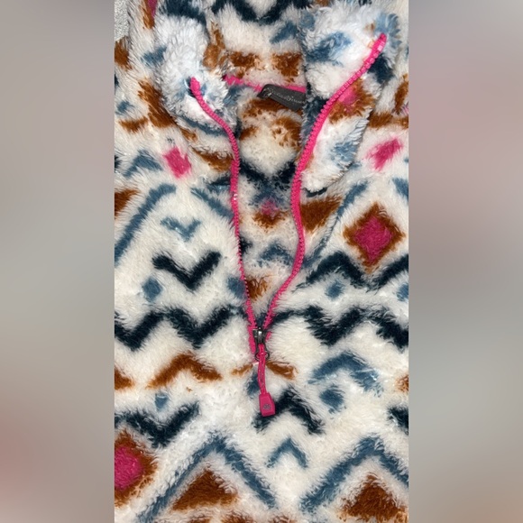 Eddie Bauer Faux Fur Mosaic Halfzip Pullover Sweater - Picture 3 of 5